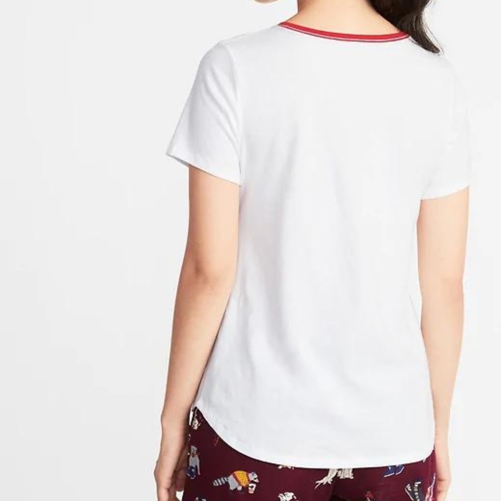 Old Navy EveryWear Holiday-Graphic Tee for Women - Picture 5 of 6